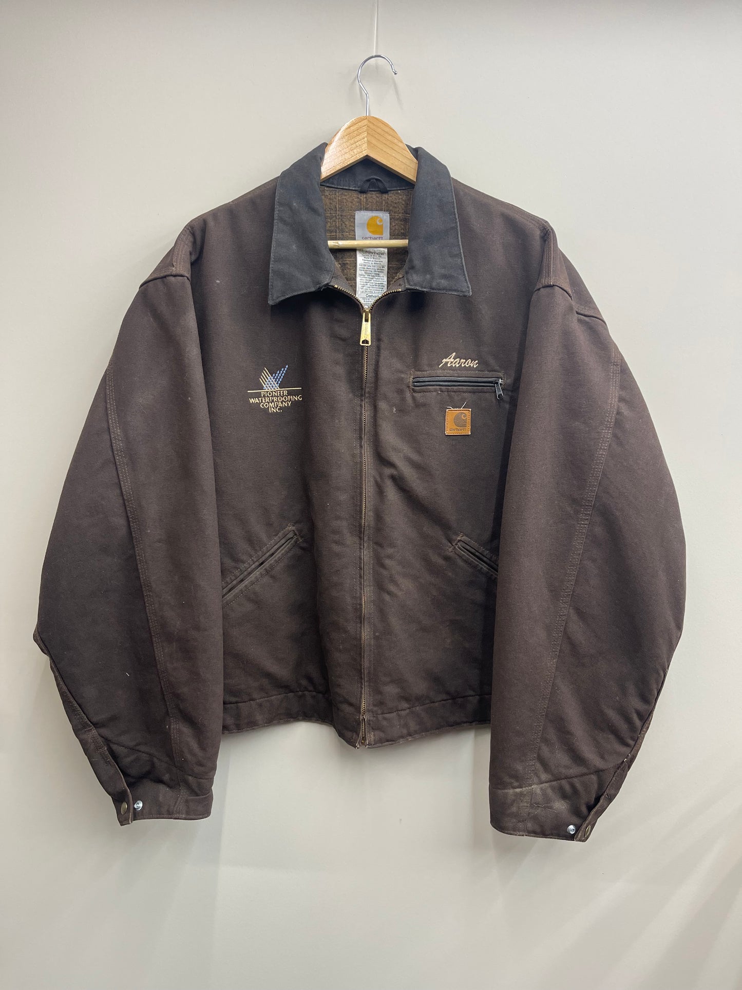 Carhartt Detroit Jacket – J97 DKB – Dark Brown – Blanket Lined Size 2XL ( Fit size XL)