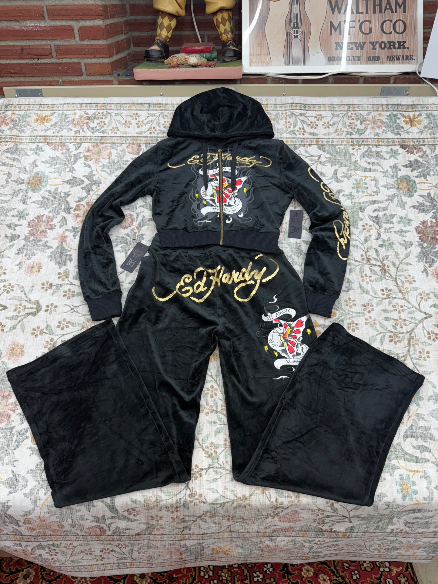 Ed Hardy Black Velour Tracksuit – Limited Edition (new)