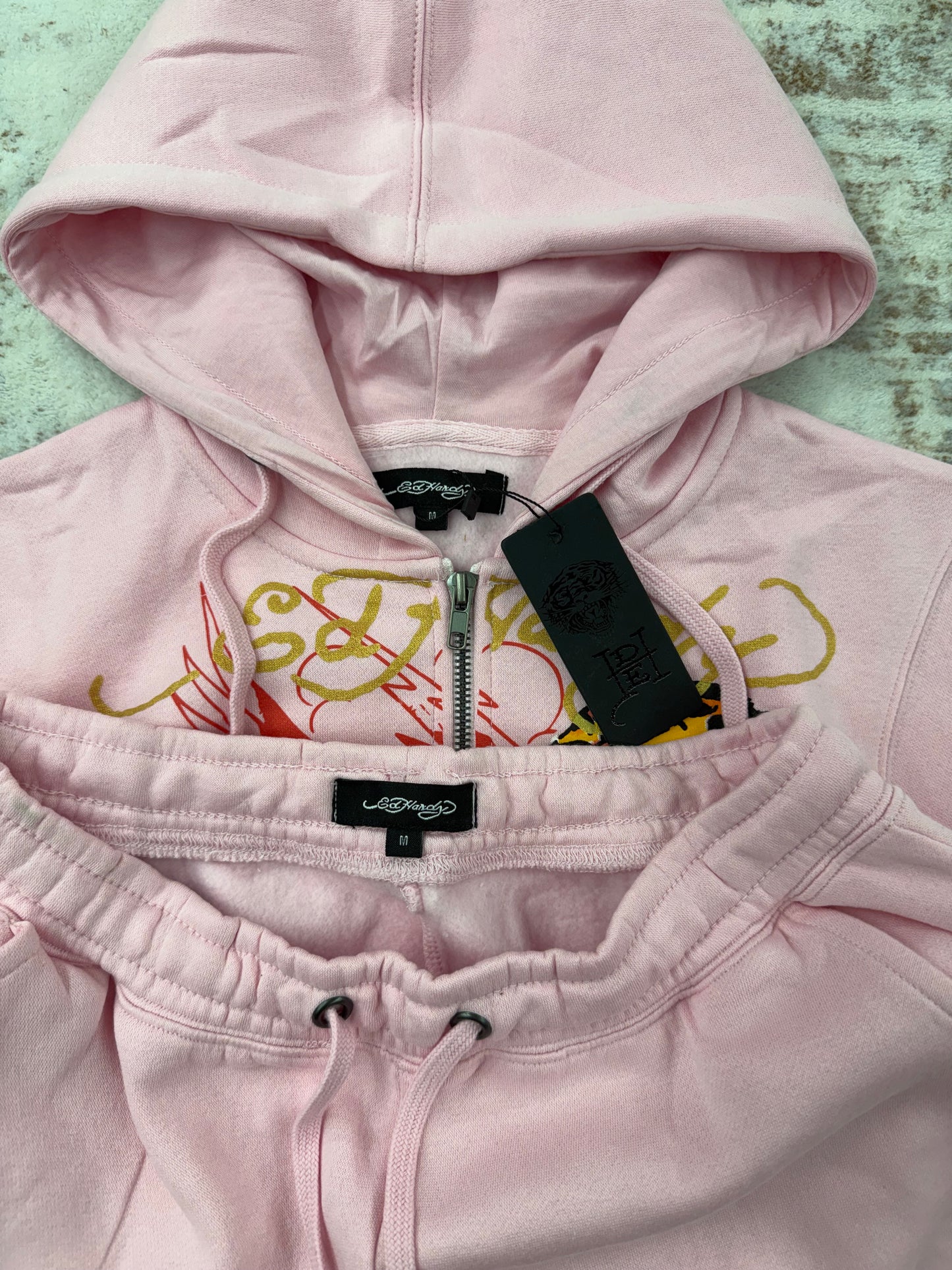 Y2k ed hardy tracksuit set size XS/S/M/L( like new)