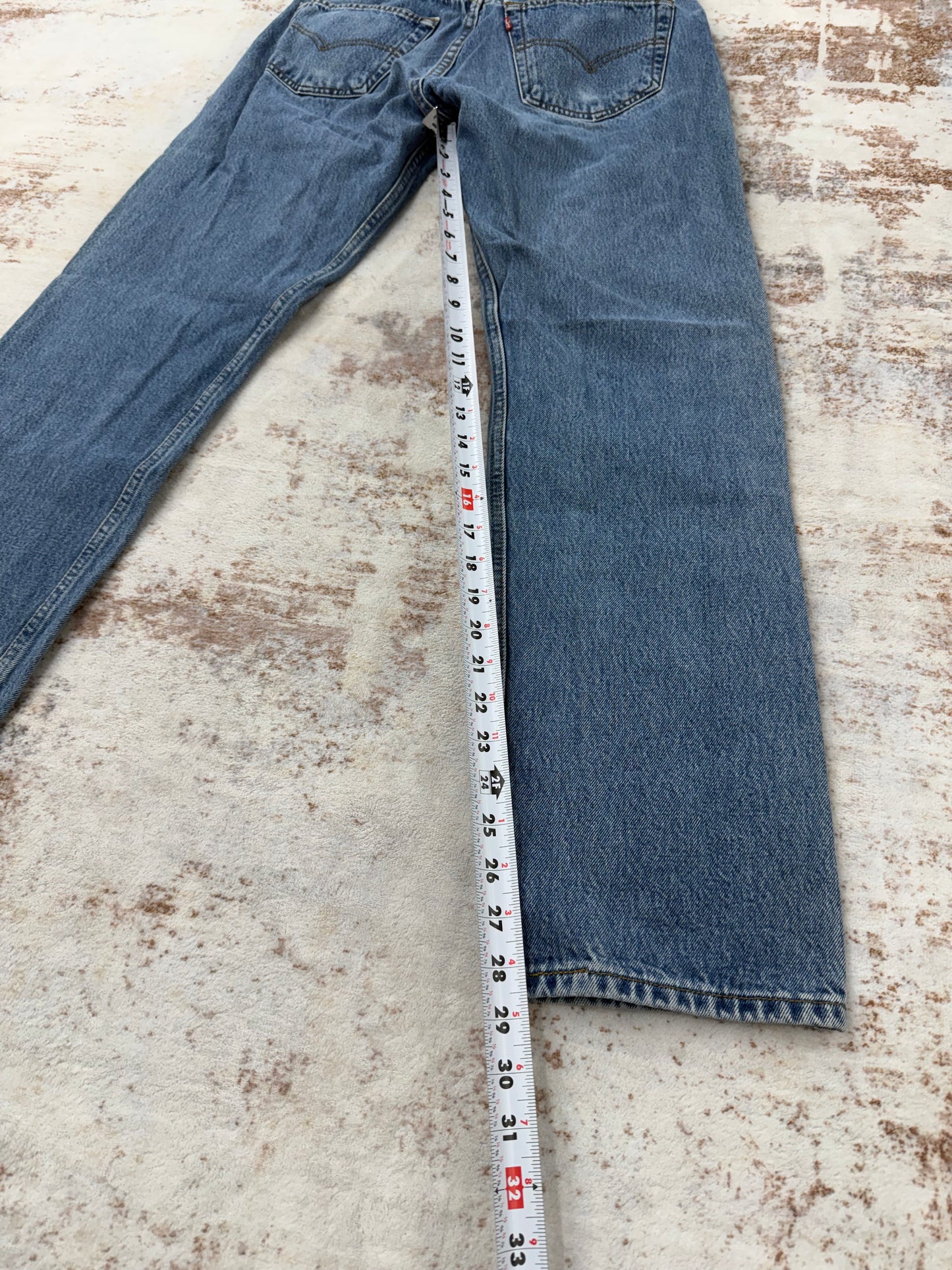 Vintage Levis 501 XX size 32x32 Jeans Y2K 2000s
