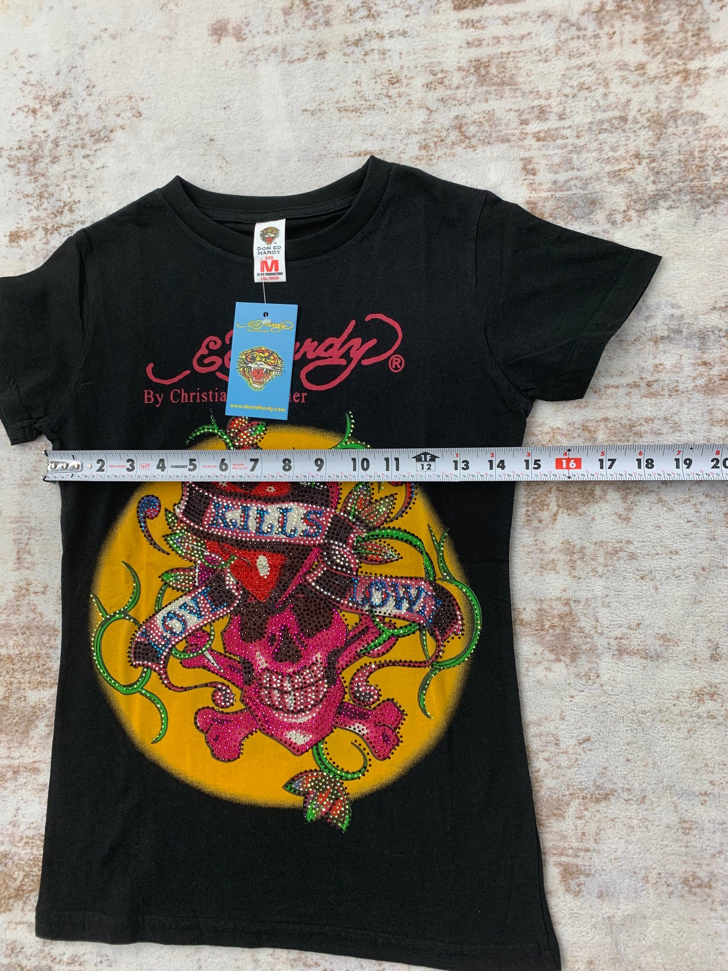 2000s Ed Hardy Christian Audigier Vintage Graphic Tees size ( S/M/L) (New tags)