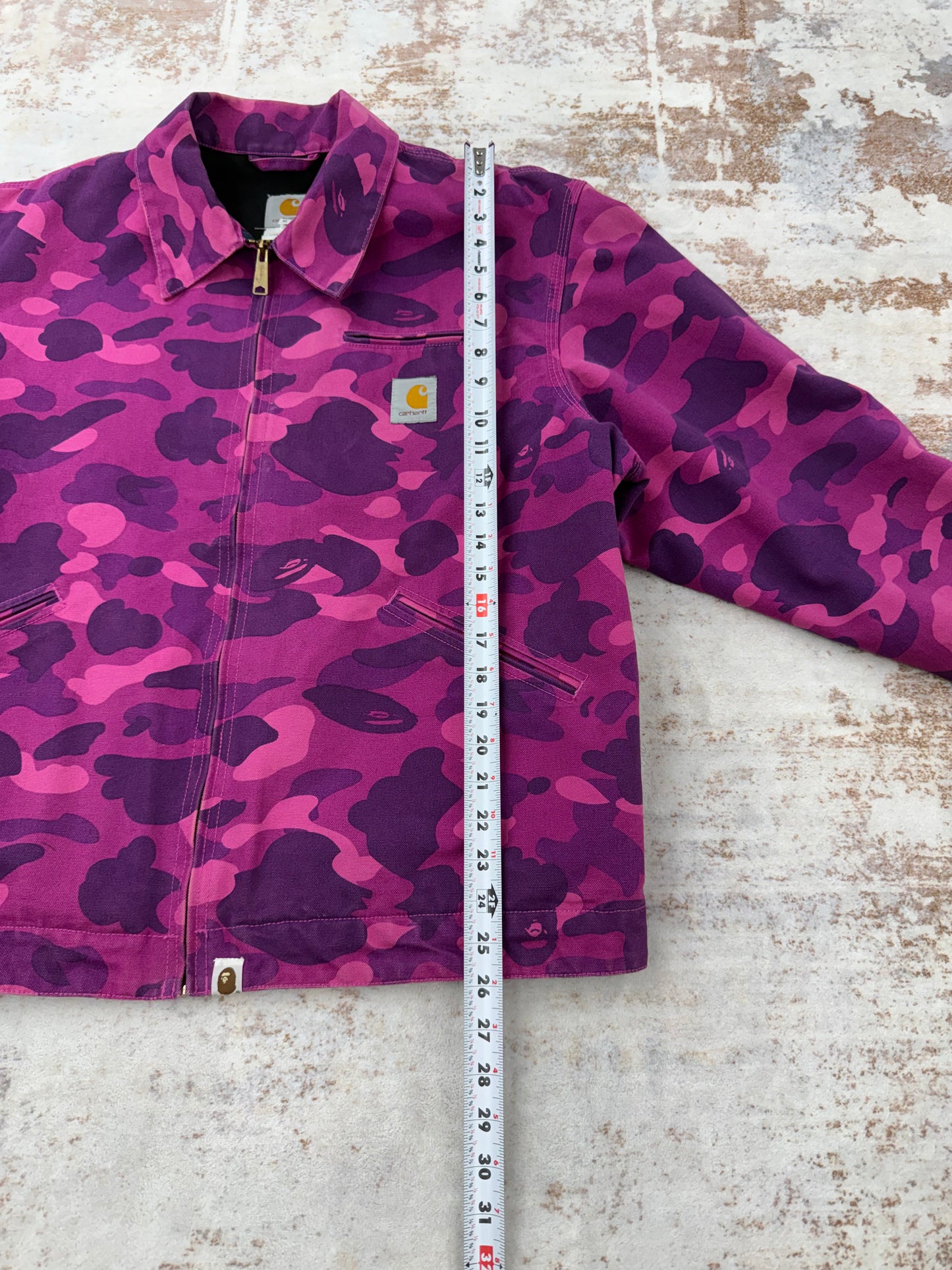 Vintage Carhartt x Bape Detroit jacket sizs XL( fit size L )