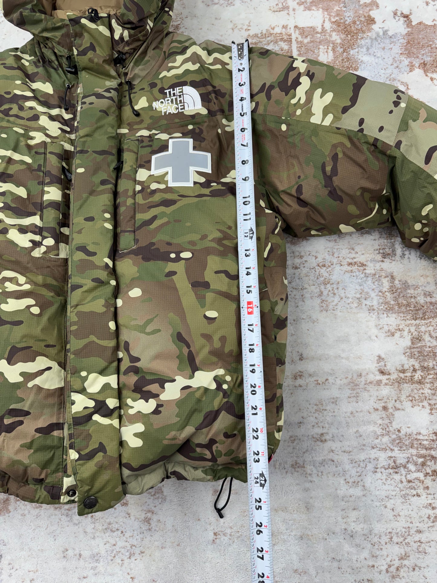 The Supreme North Face Men's Rescue Jacket & Baltoro Size M