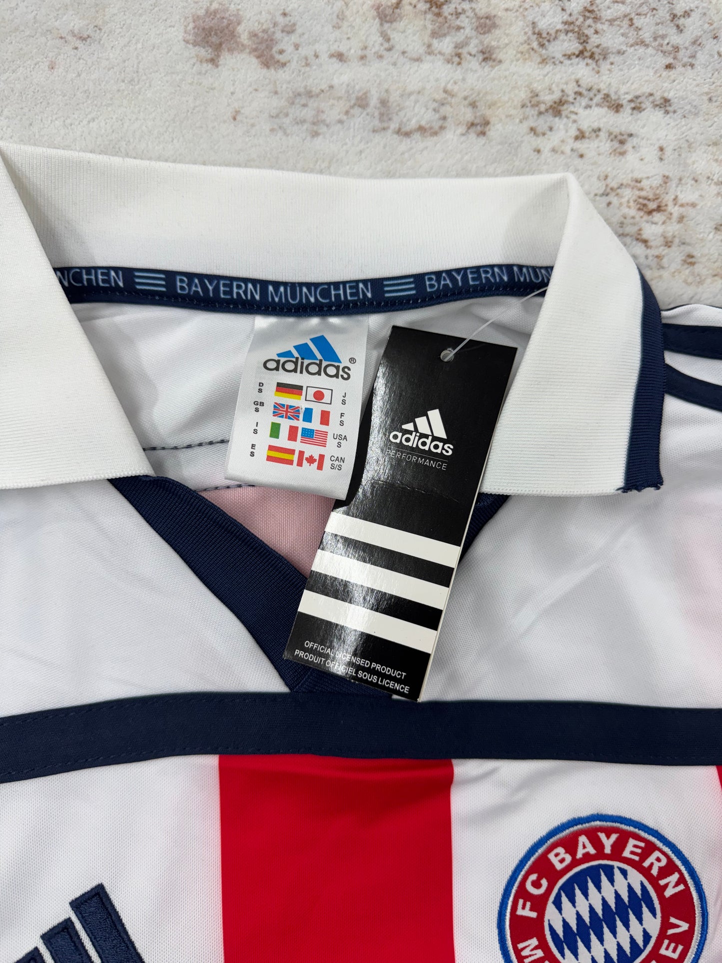 VINTAGE ADIDAS BAYERN MUNICH AWAY SOCCER JERSEY size S