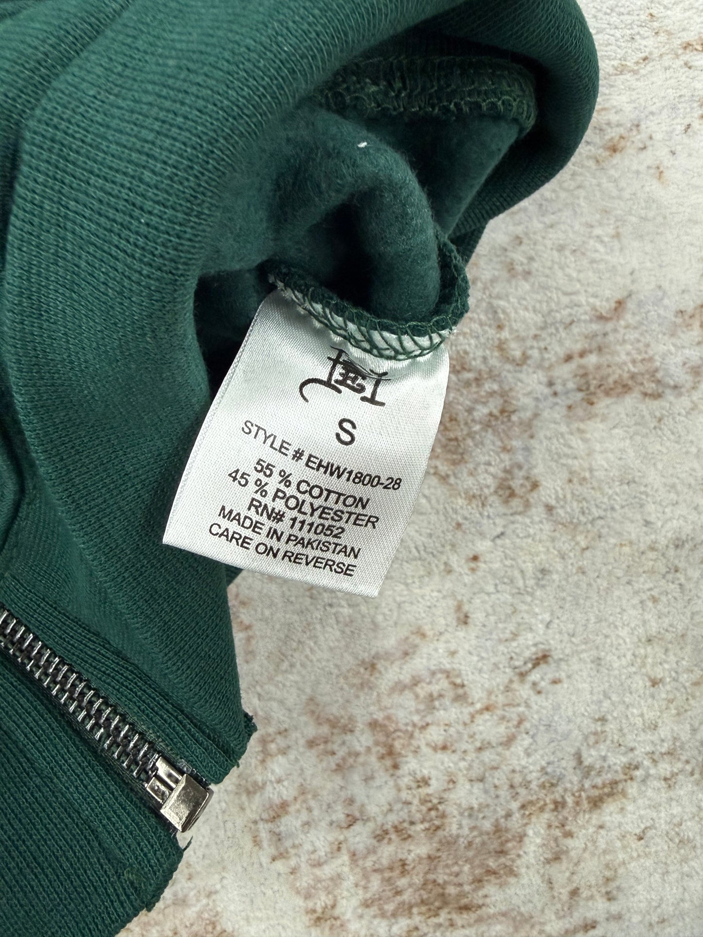 Y2k ed hardy tracksuit set size XS/S/M/L( like new)