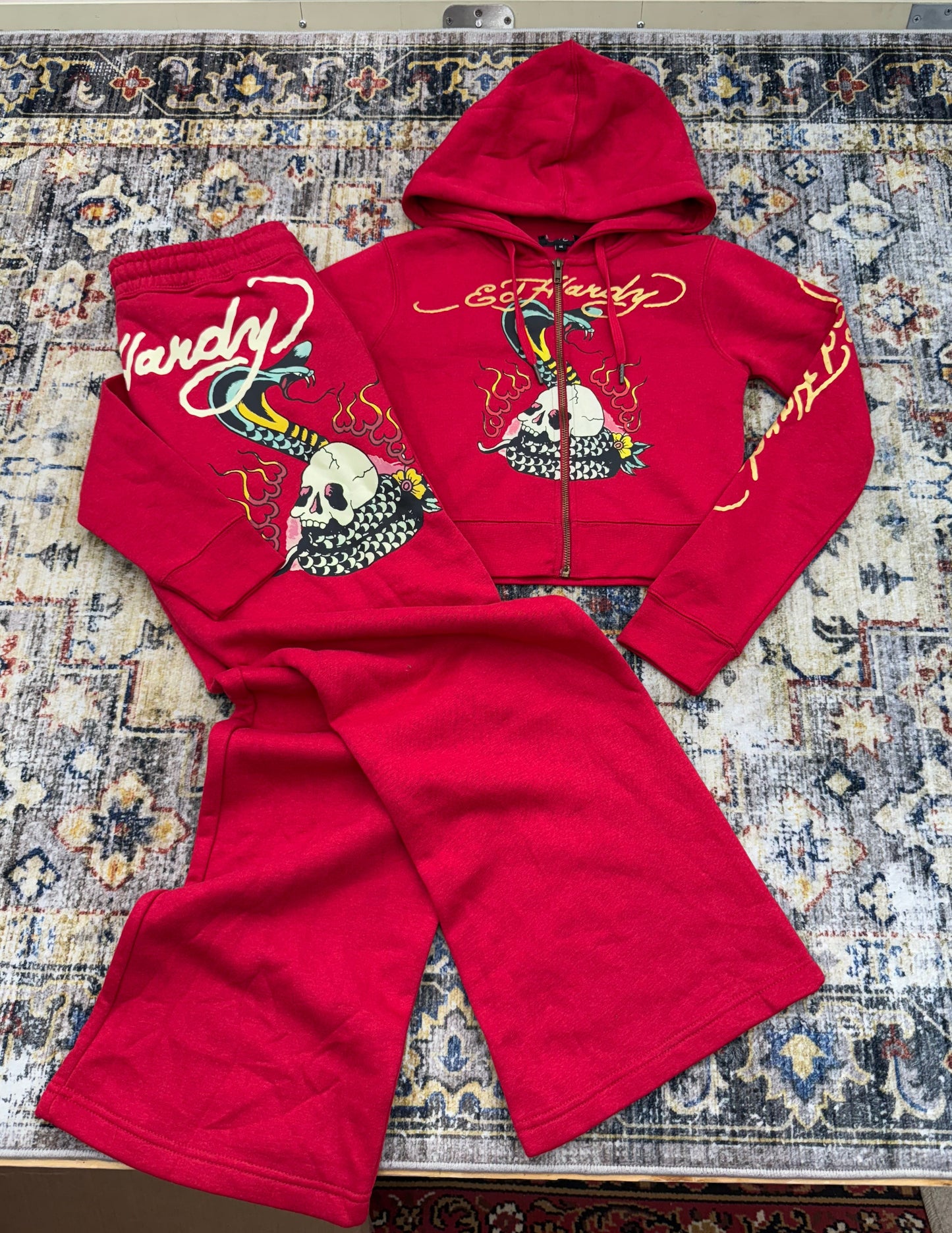 Ed hardy tracksuit sets ❤️ size (L/XL) use