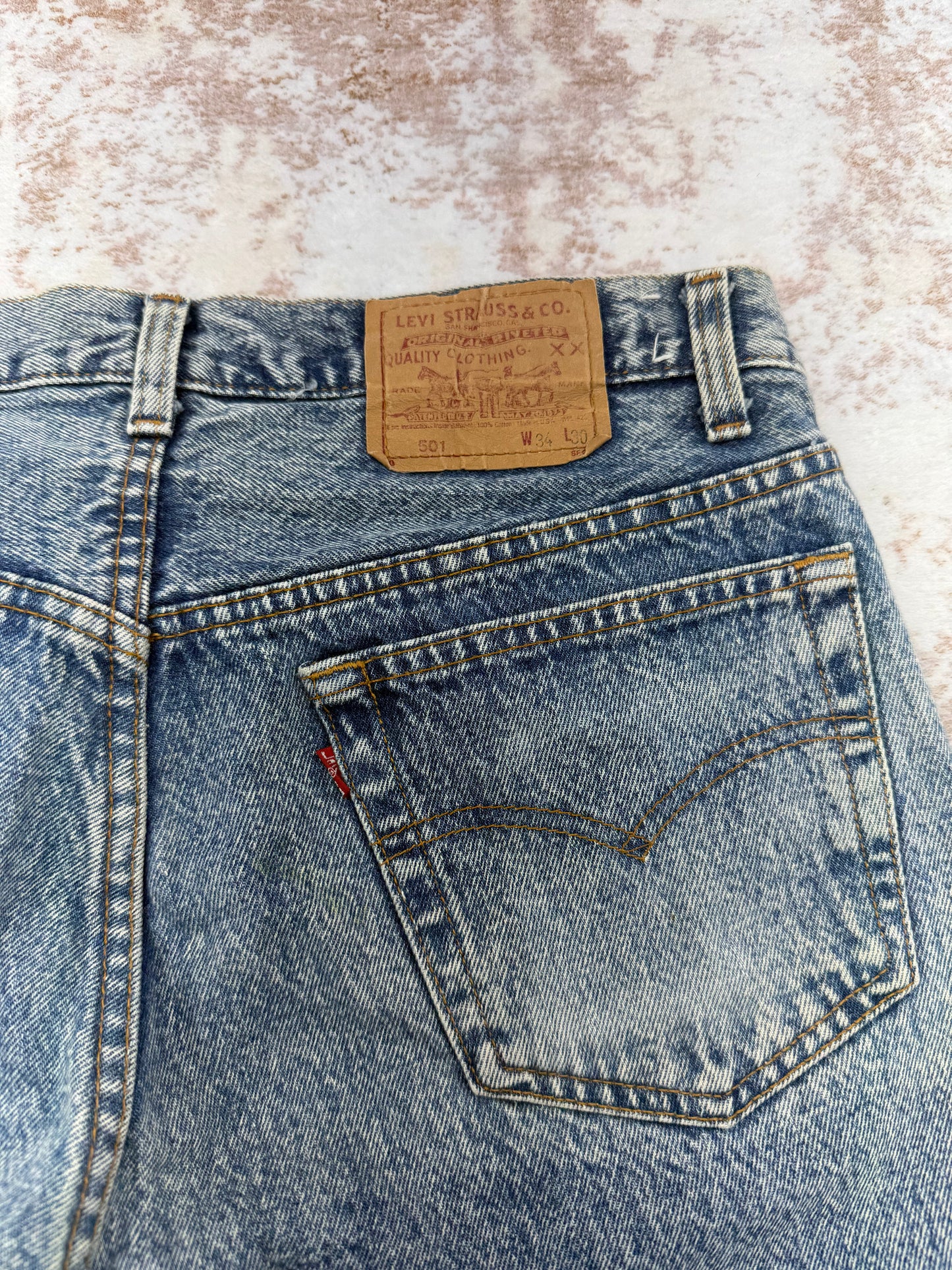 Men Vintage Levi’s 501 Acid Wash Denim Jeans Button Fly size 34x30
