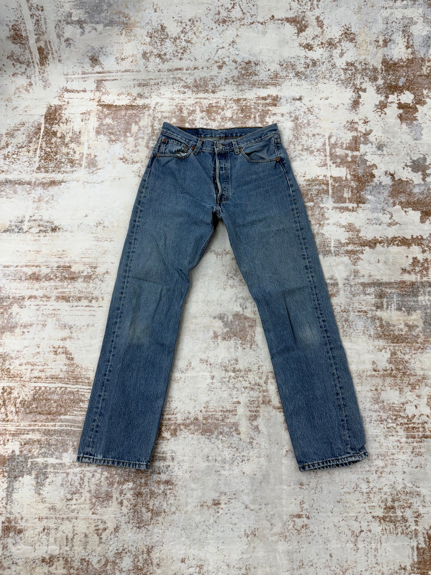 Vintage Levis 501 XX size 32x32 Jeans Y2K 2000s