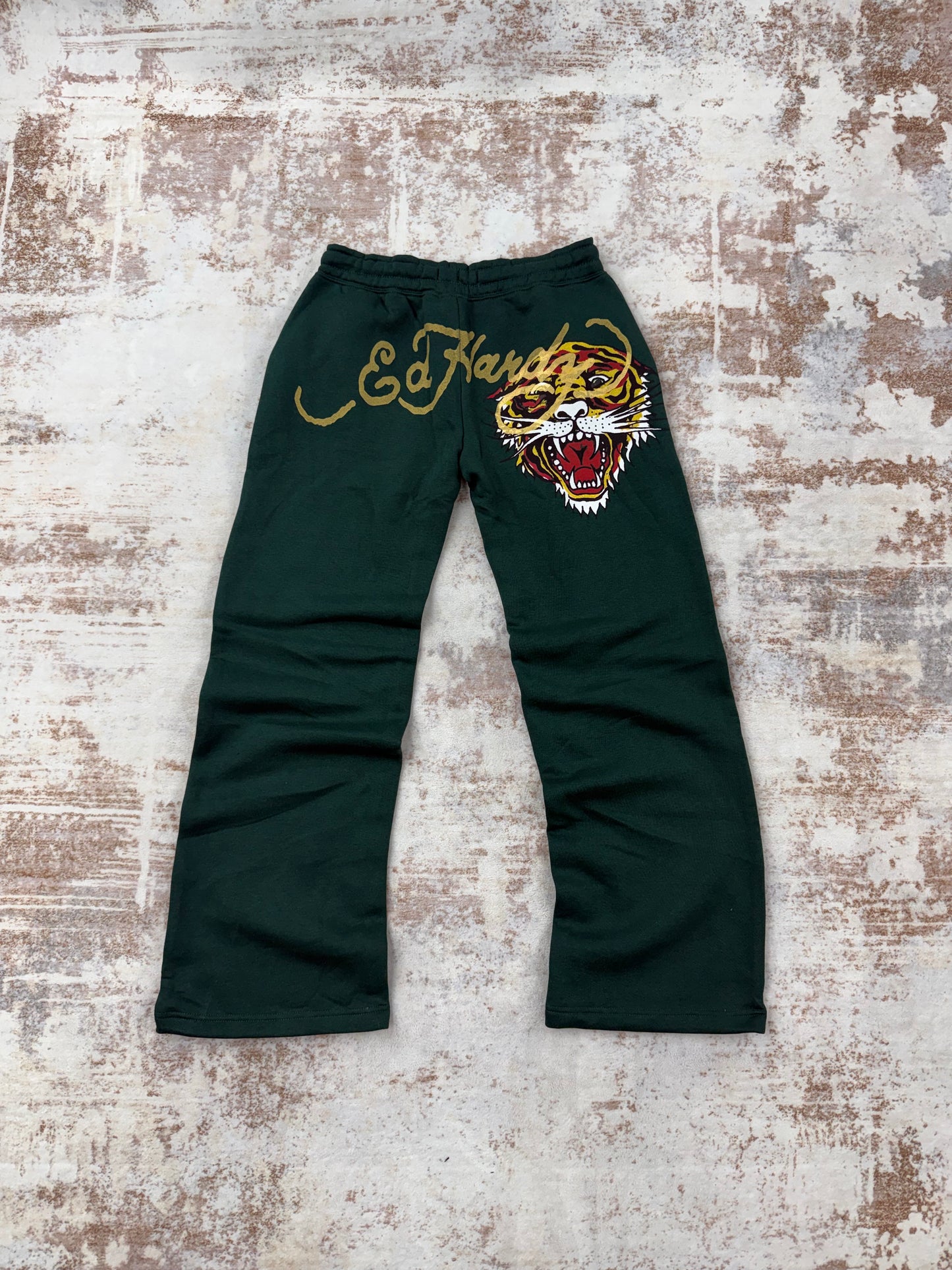 Y2k ed hardy tracksuit set size XS/S/M/L( like new)