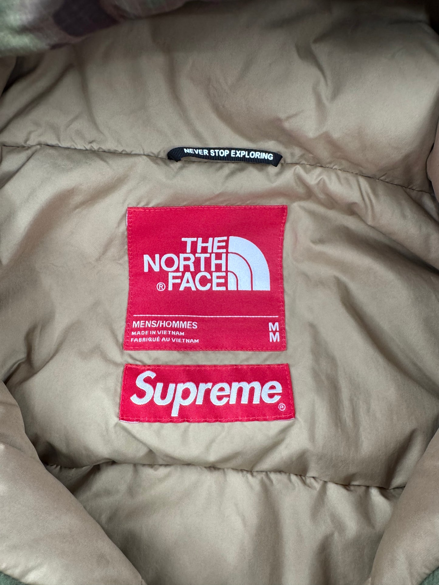 The Supreme North Face Men's Rescue Jacket & Baltoro Size M
