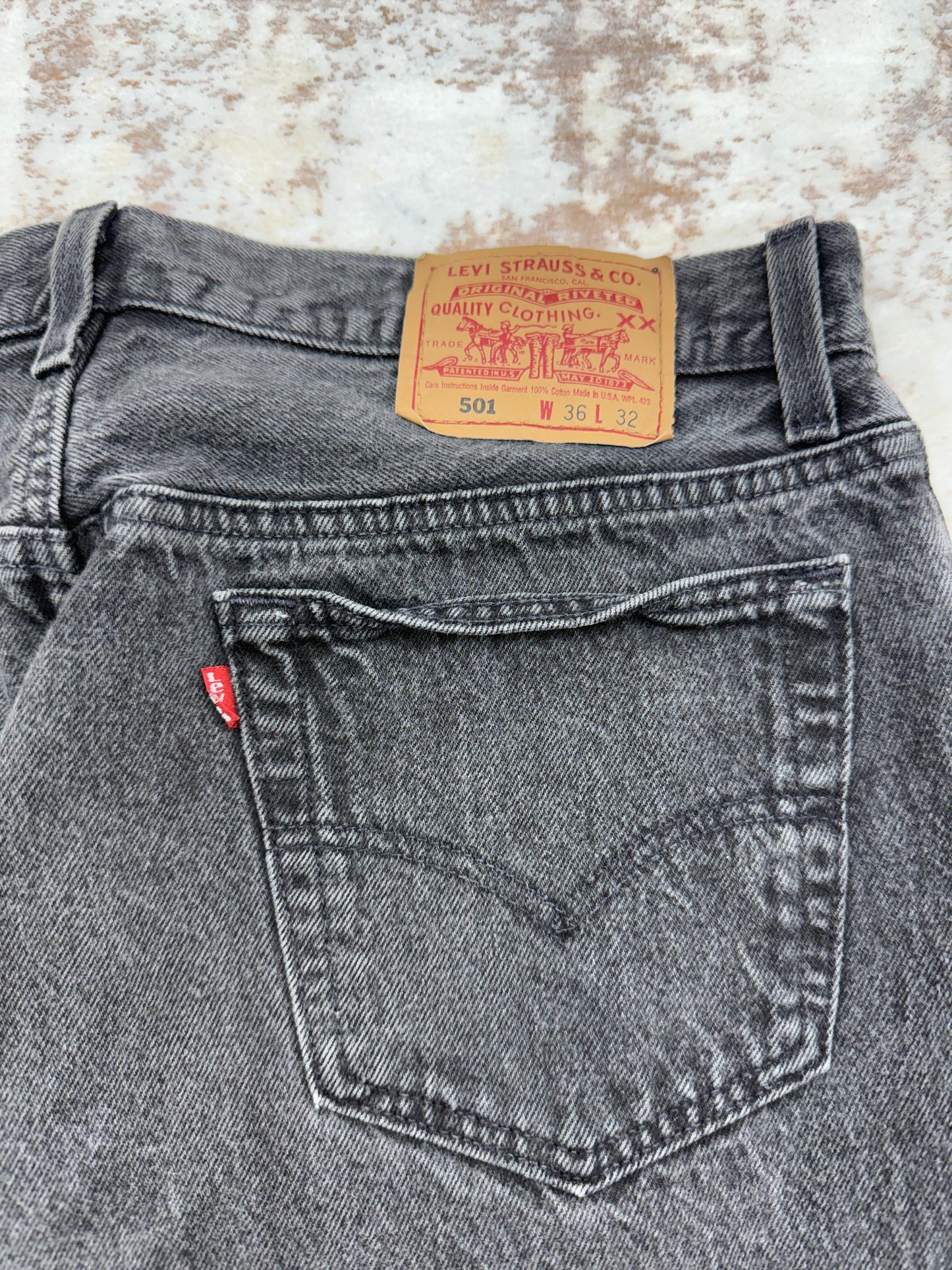 Vintage Levis 501 size 36x32 Jeans