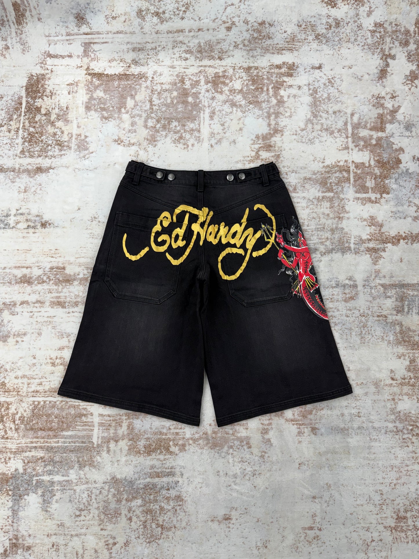 Ed Hardy women’s Baggy Denim jeans shorts • Y2K Style • Size 30/32
