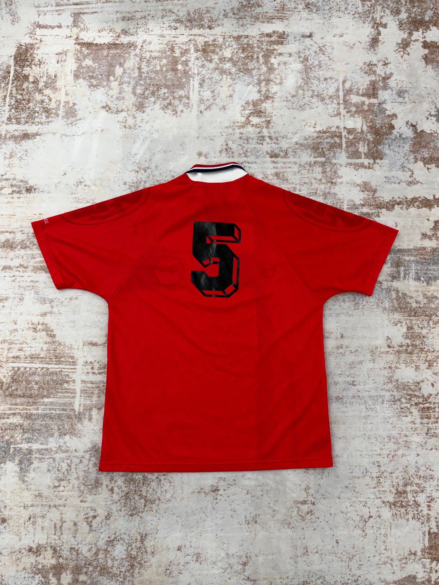 90s Vintage Umbro Soccer Jersey Red Size L