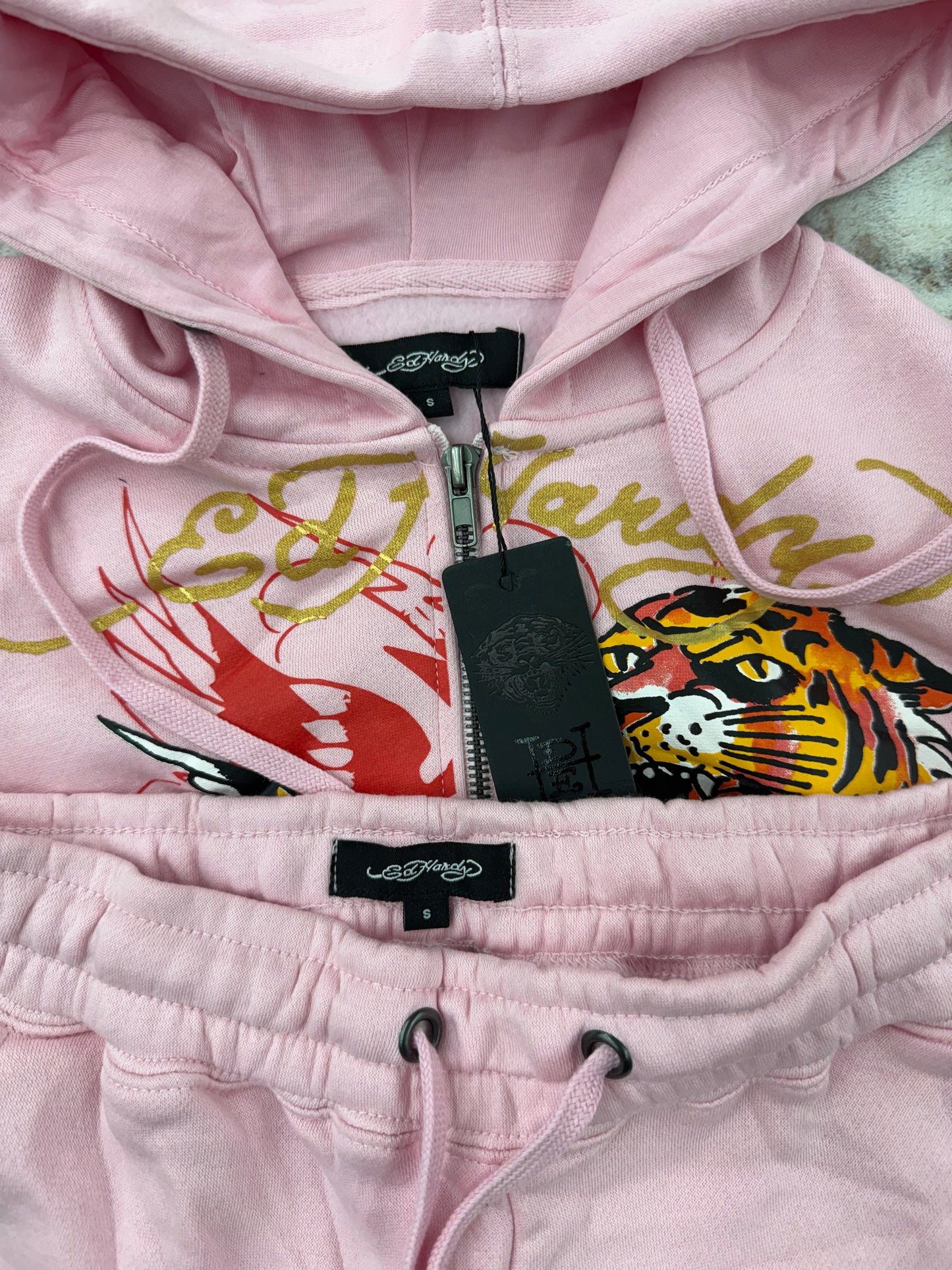 Y2k ed hardy tracksuit set size XS/S/M/L( like new)
