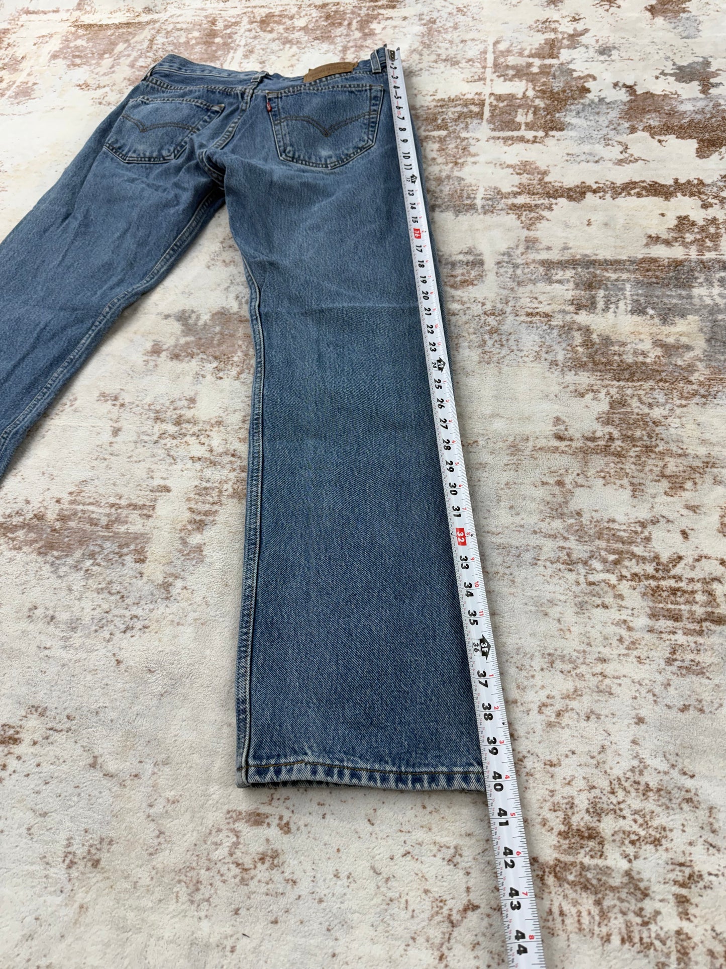 Vintage Levis 501 XX size 32x32 Jeans Y2K 2000s