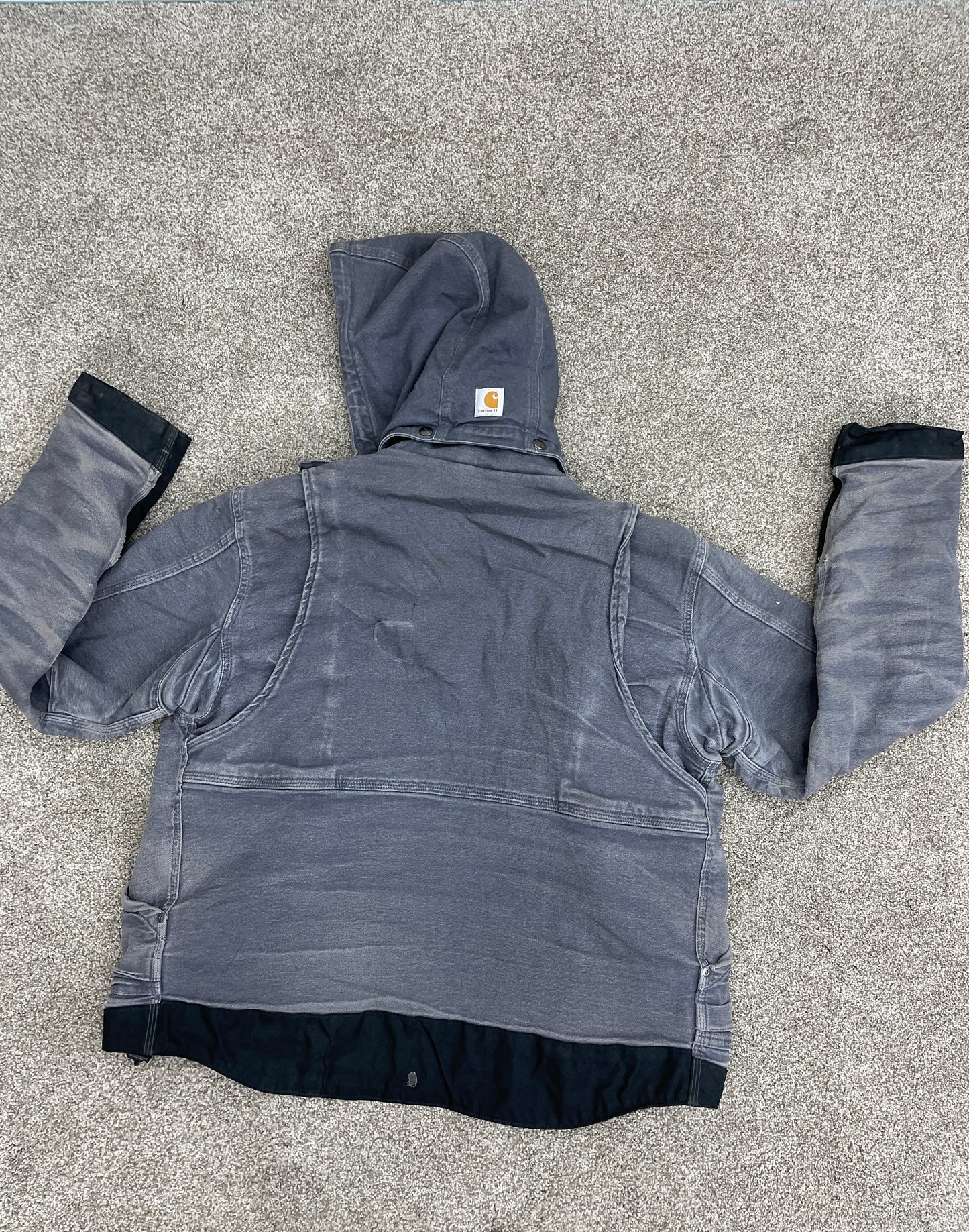 Carhartt jacket size M