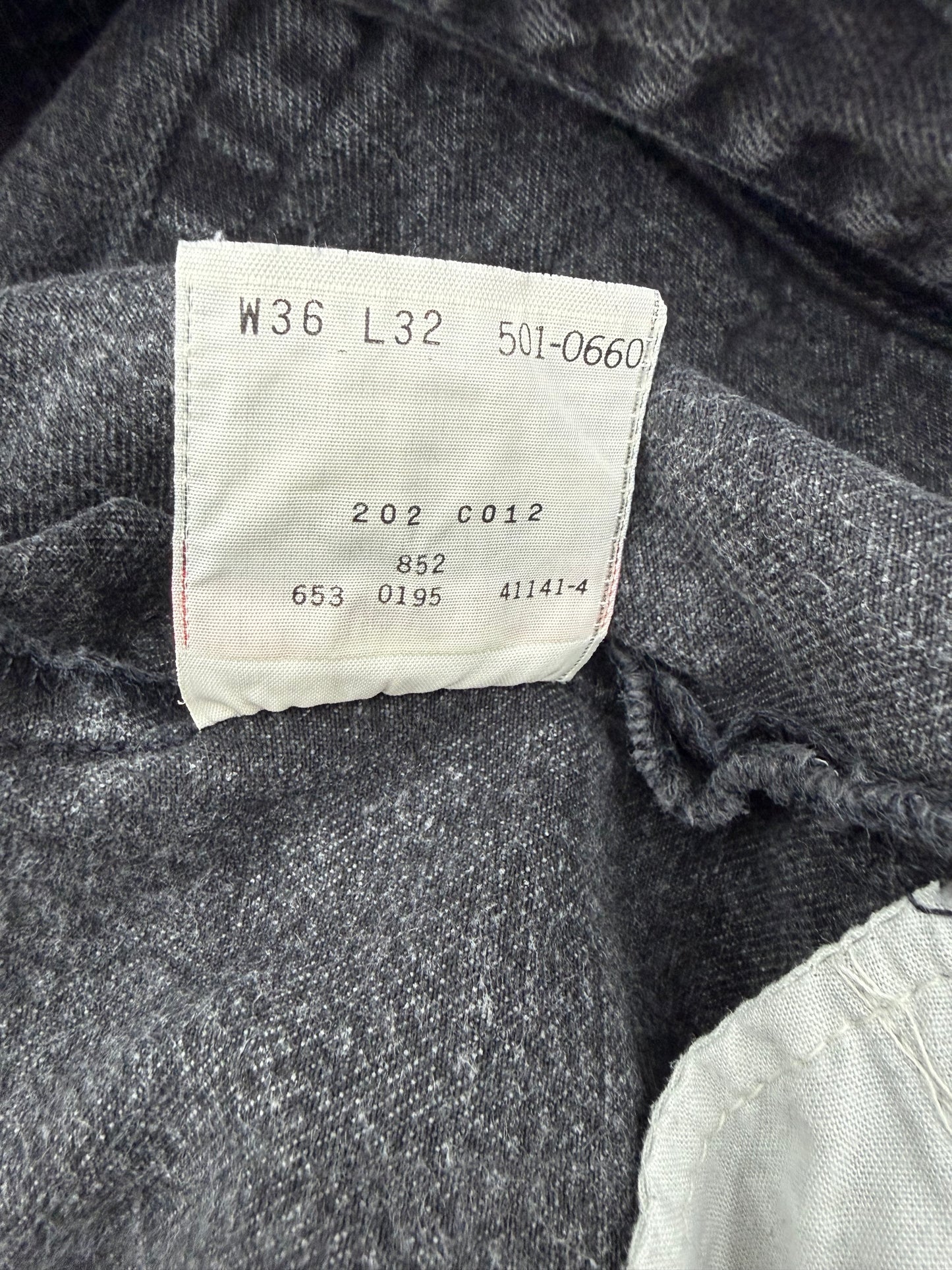 Vintage Levis 501 size 36x32 Jeans