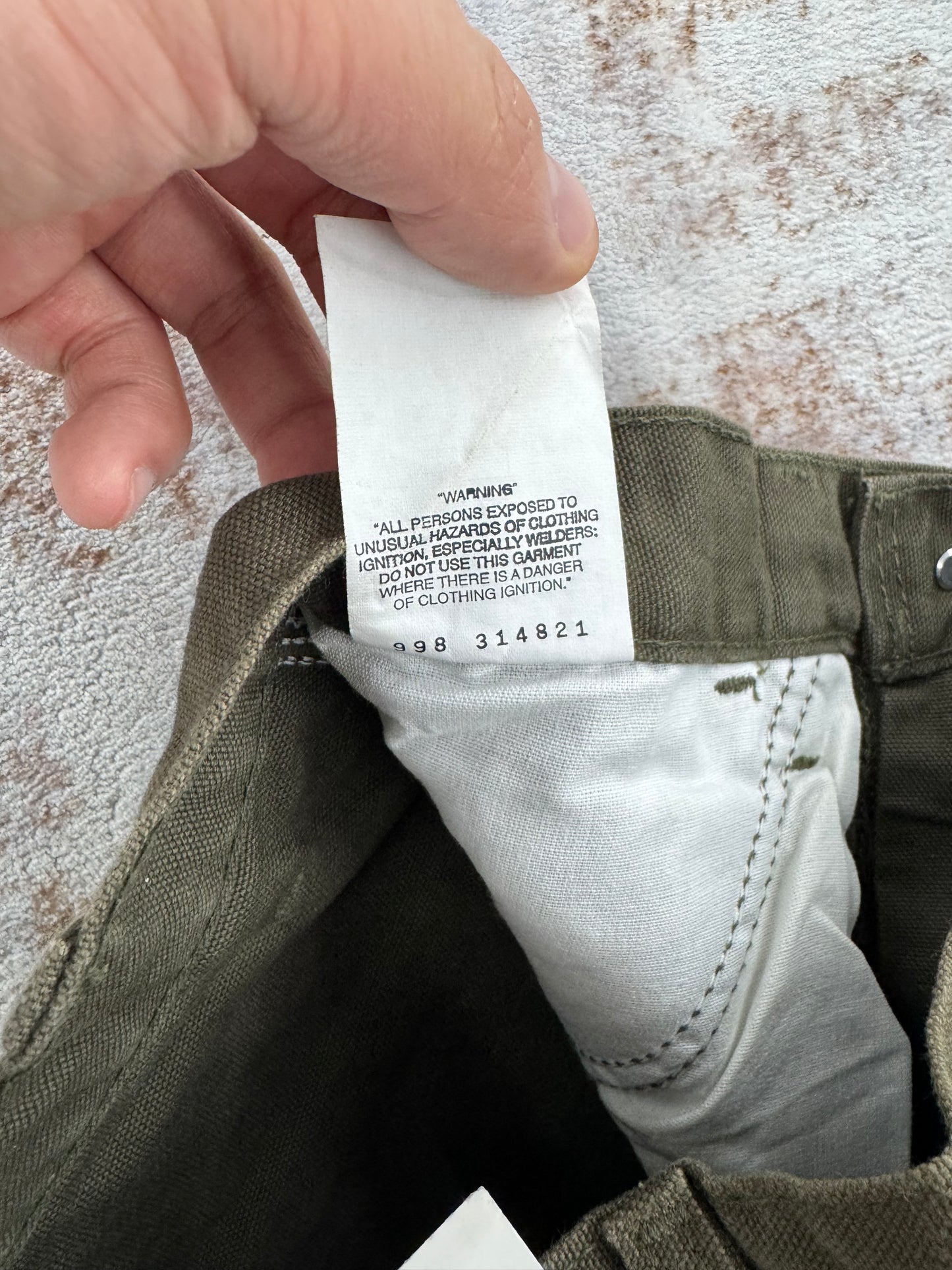 NOS Vintage Carhartt Shorts – Size 28( 1998)