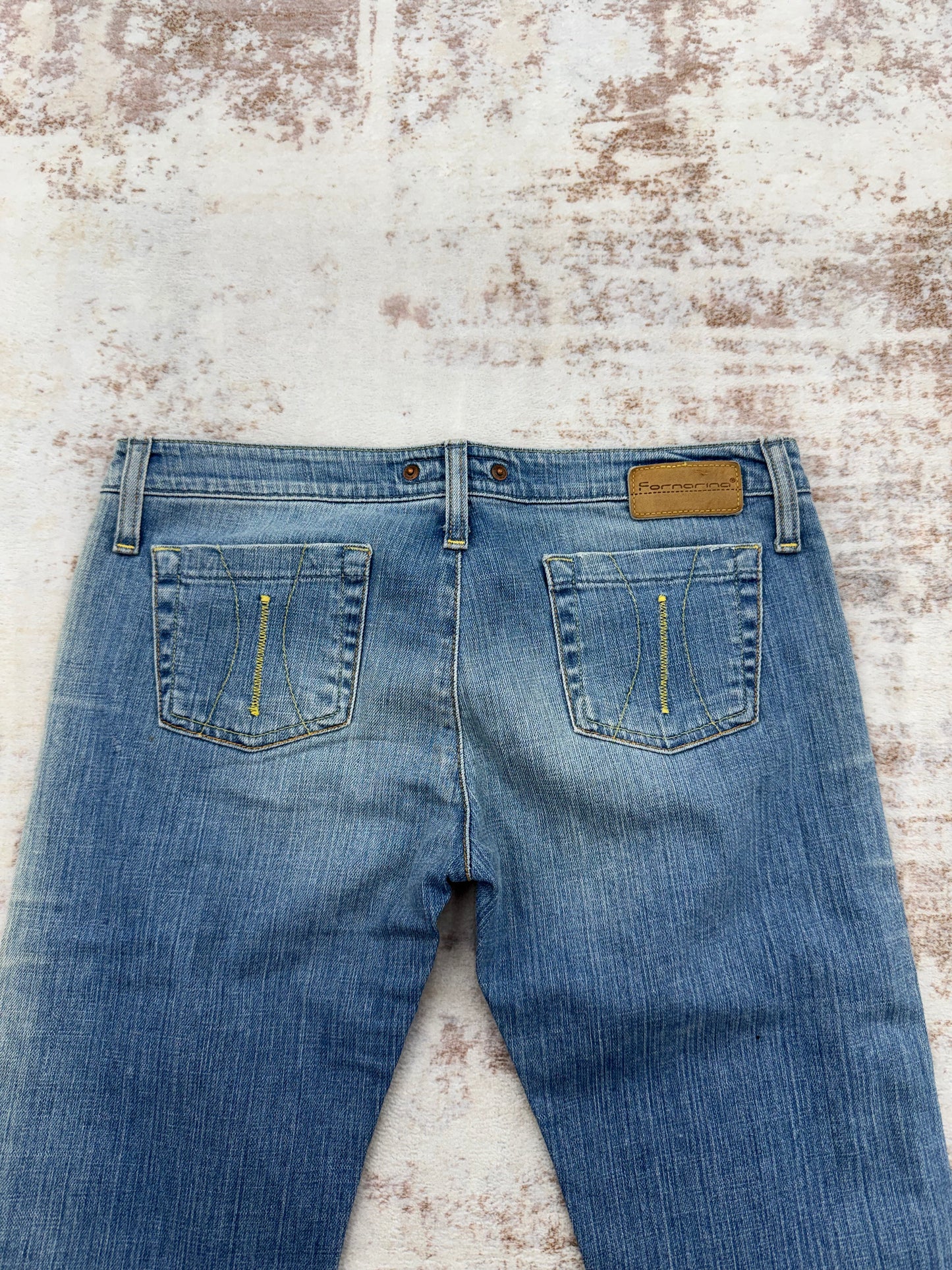 Women’s y2k jeans size 31