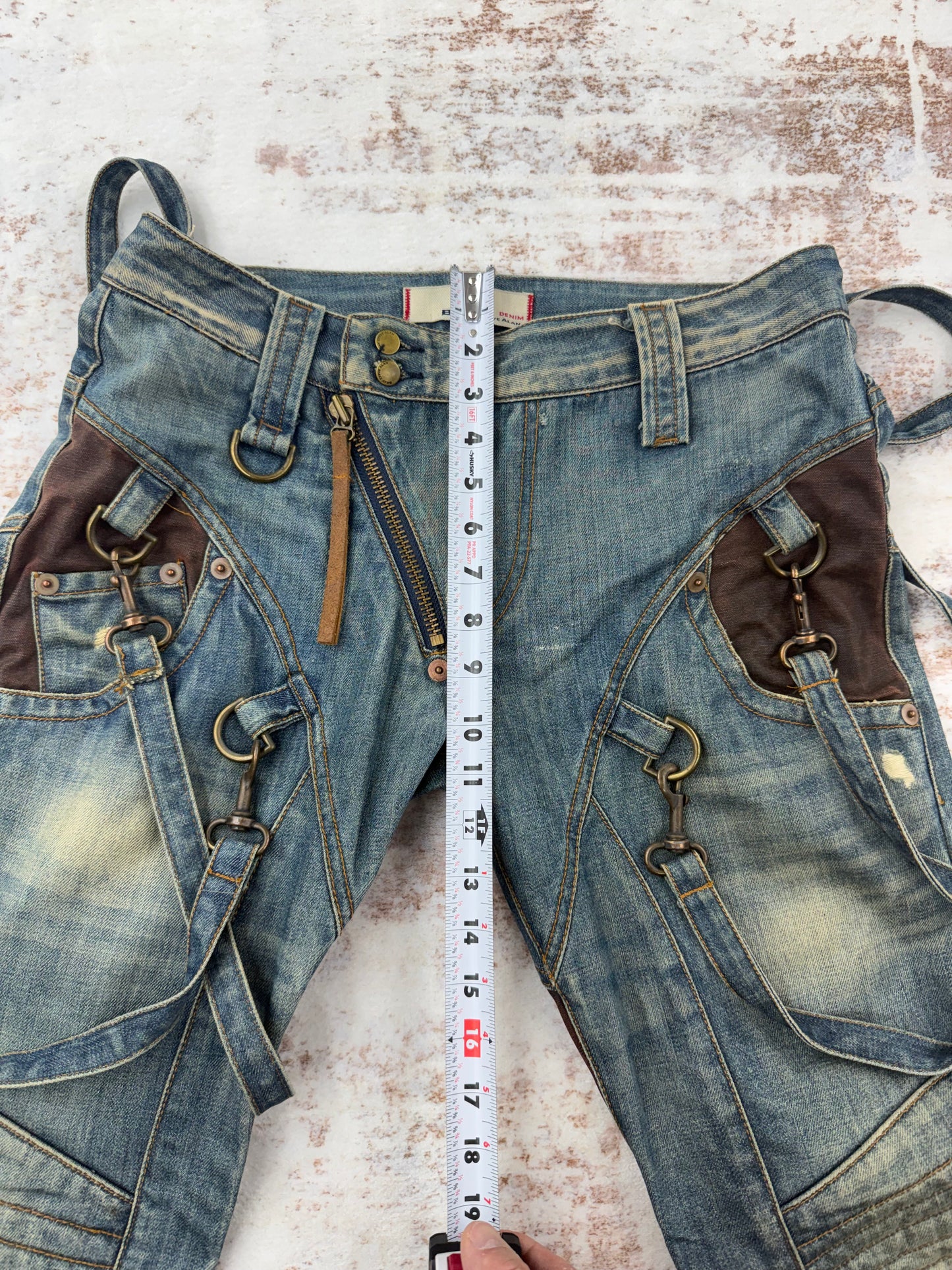 y2k vintage jeans women's size 32  ( used) 032